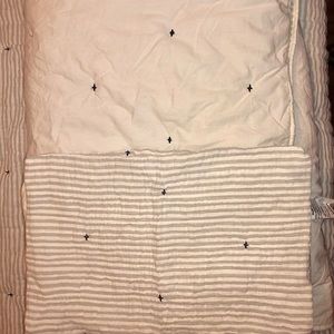 Magnolia Hearth and Hand -Twin Spread/shams